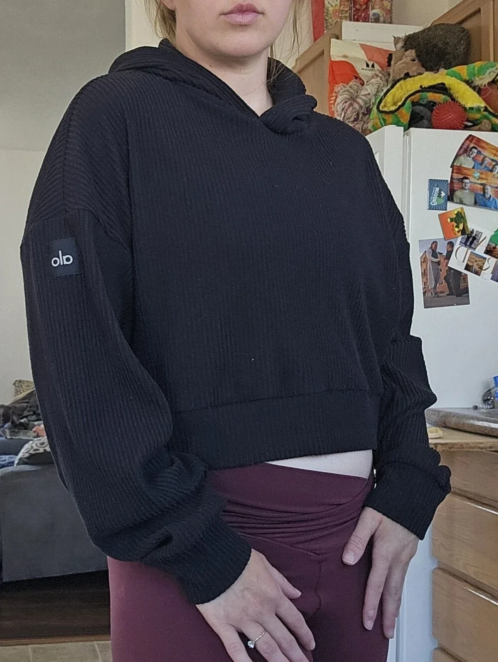 Alo Yoga muse black cropped Oversized hoodie size medium